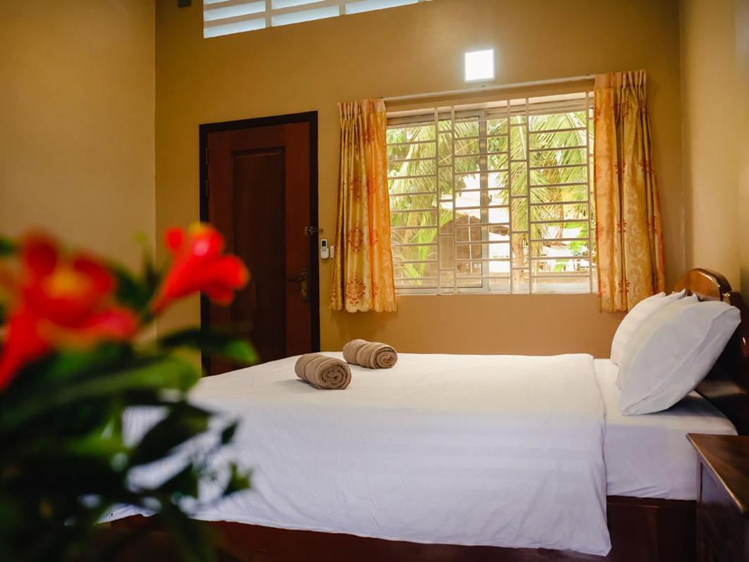 Lea'S Guesthouse And Restaurant Kampot Eksteriør billede